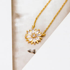 Alicia Bonnie Blooming Necklaces